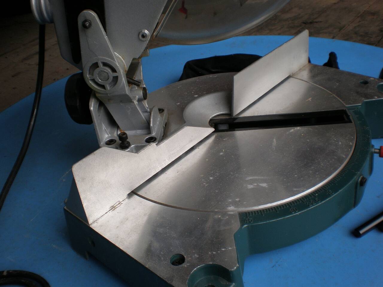 Пила торцовочная STURM в Архангельске фото 3 Для дома и дачи Архангельск