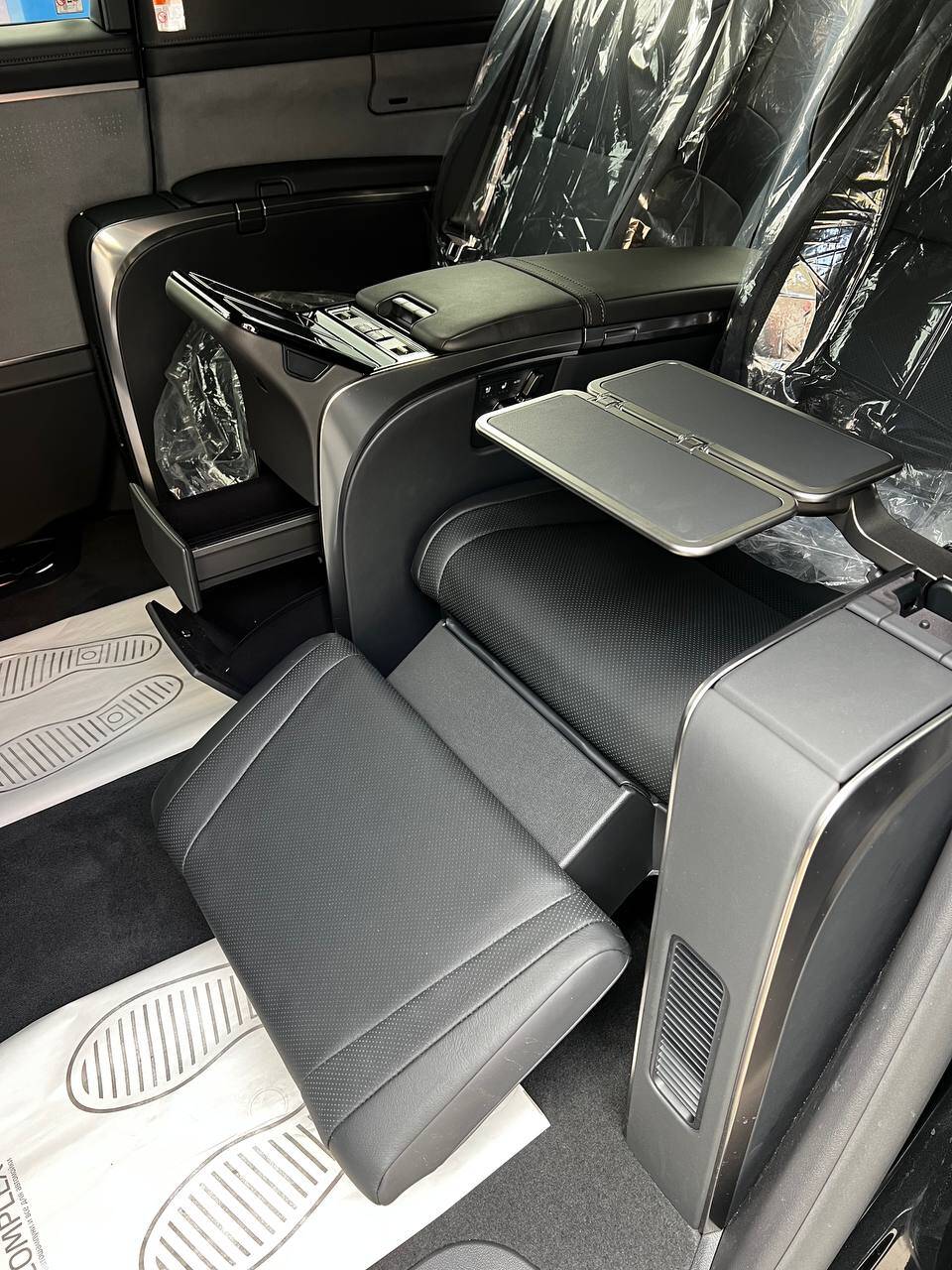 Lexus LM 350 H в Москве фото 2 Транспорт Москва