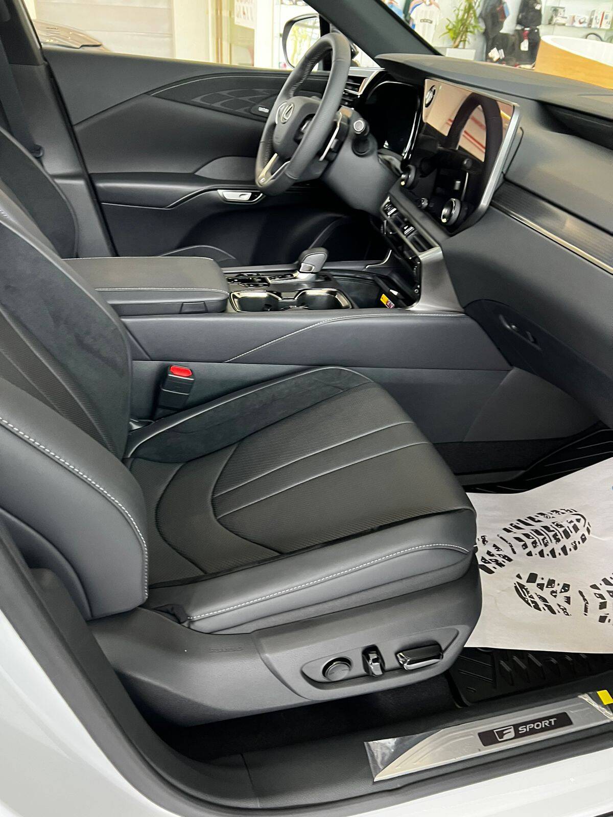 Lexus RX 350  в Москве фото 4 Транспорт Москва