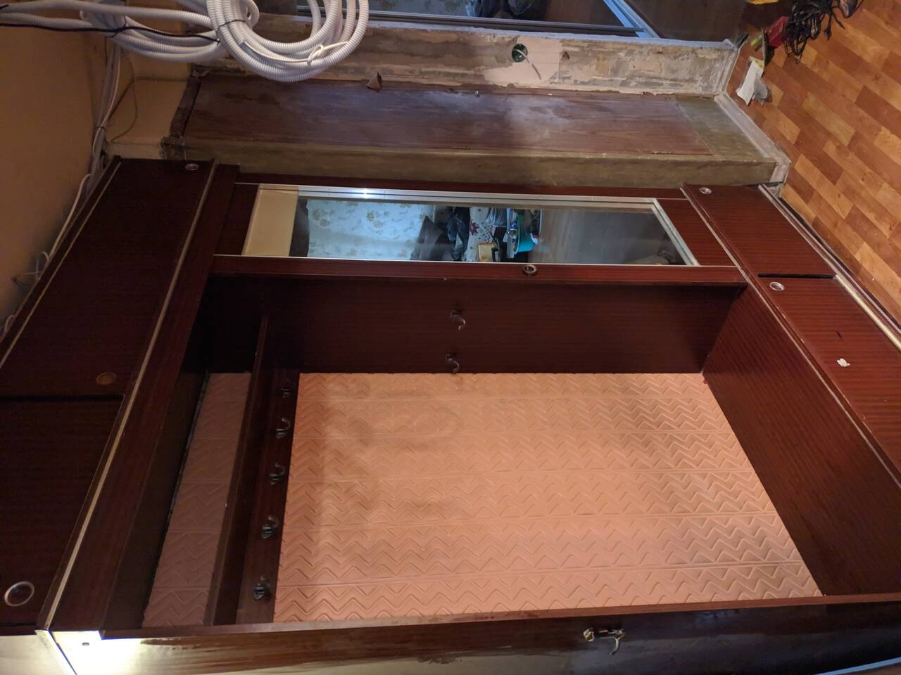 Стенка в прихожую. в Санкт-Петербурге фото 1 Для дома и дачи Санкт-Петербург