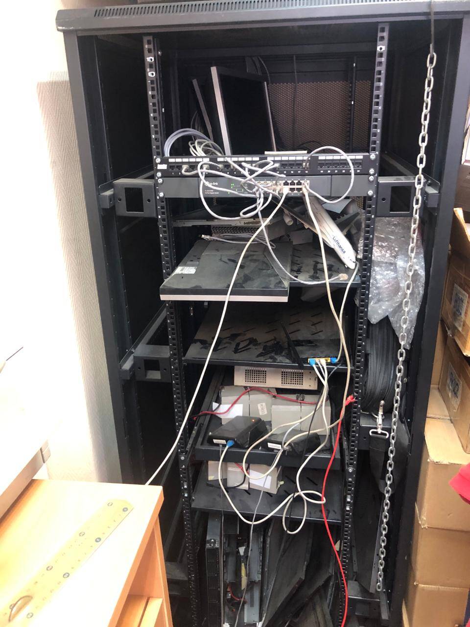 Серверный шкаф в Москве фото 3 Бытовая электроника Москва