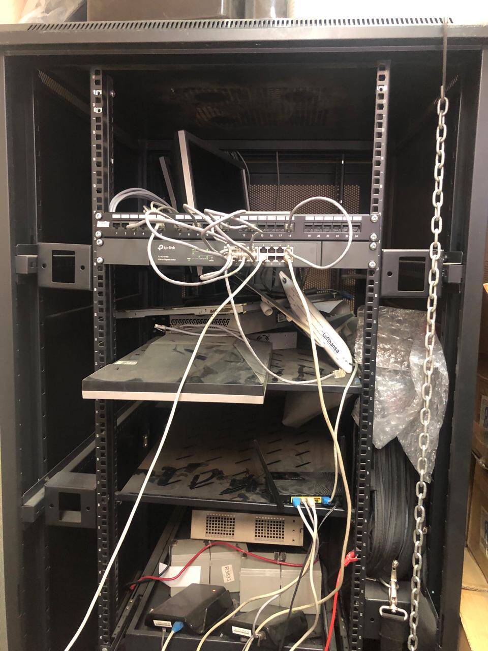 Серверный шкаф в Москве фото 2 Бытовая электроника Москва