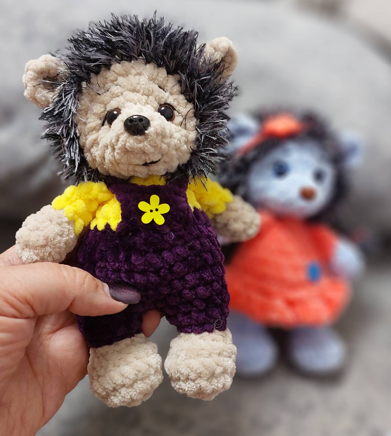 Ёжики из плюшевой пряжи  в Москве фото 4 Личные вещи Москва