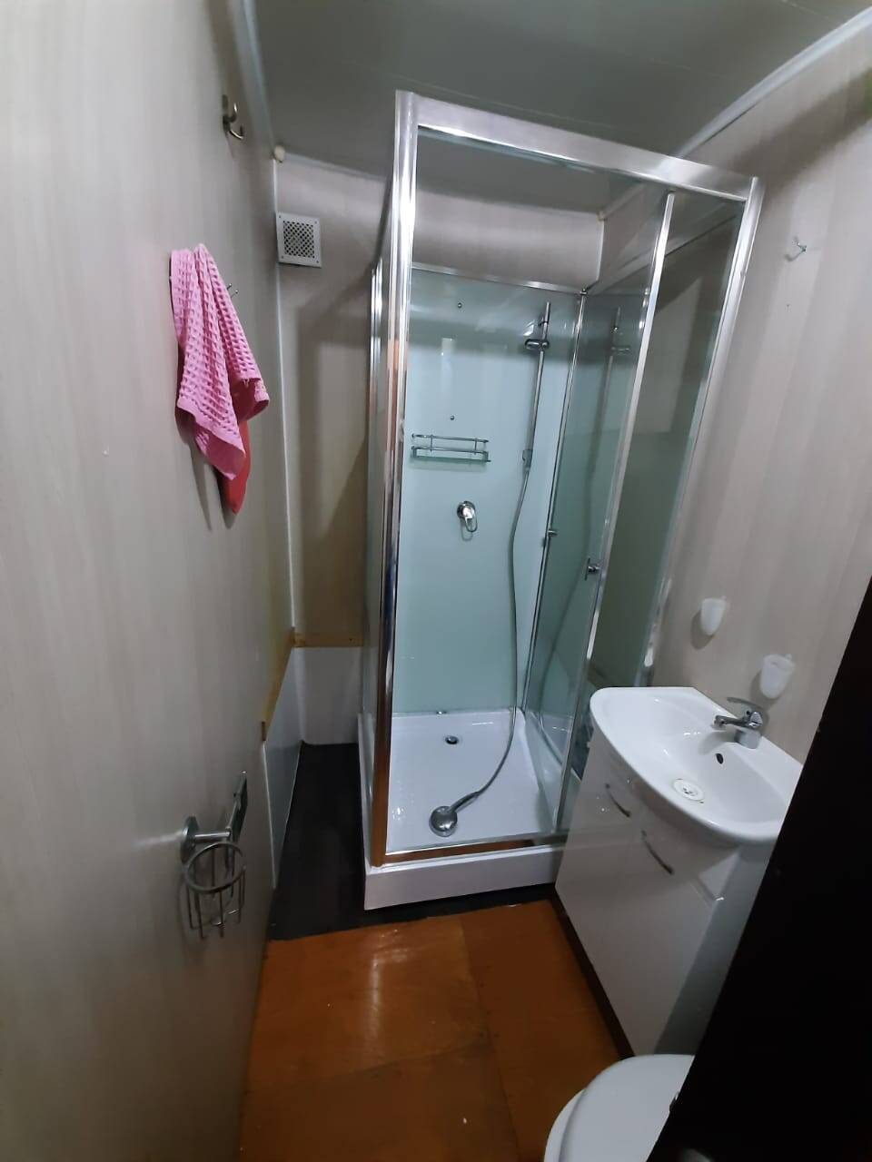 Ремонт и установка душевых кабин и ограждений в Москве фото 4 Услуги Москва