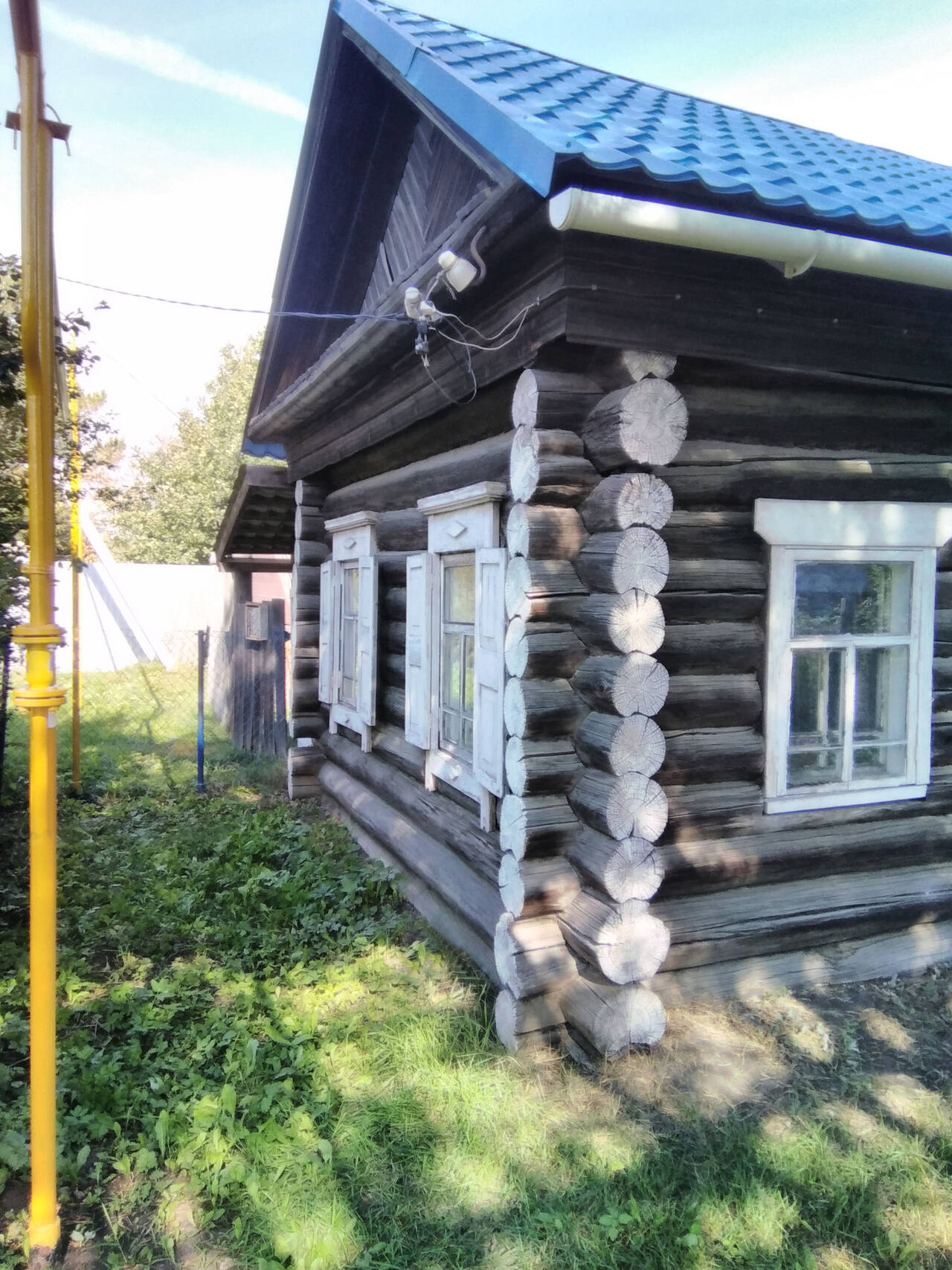 Дом с земельным участком 16 соток