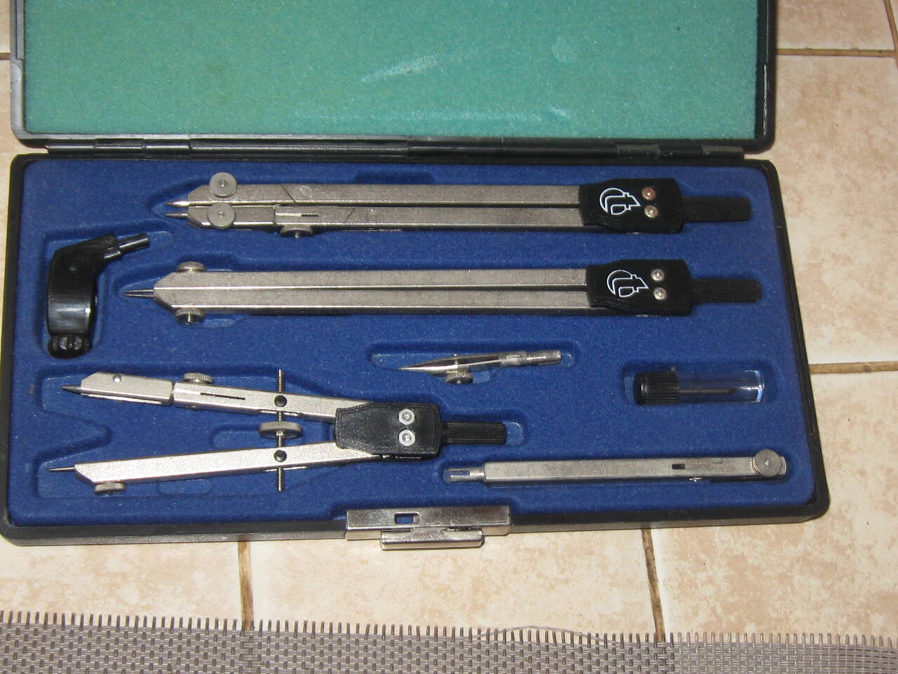 Готовальня Италия