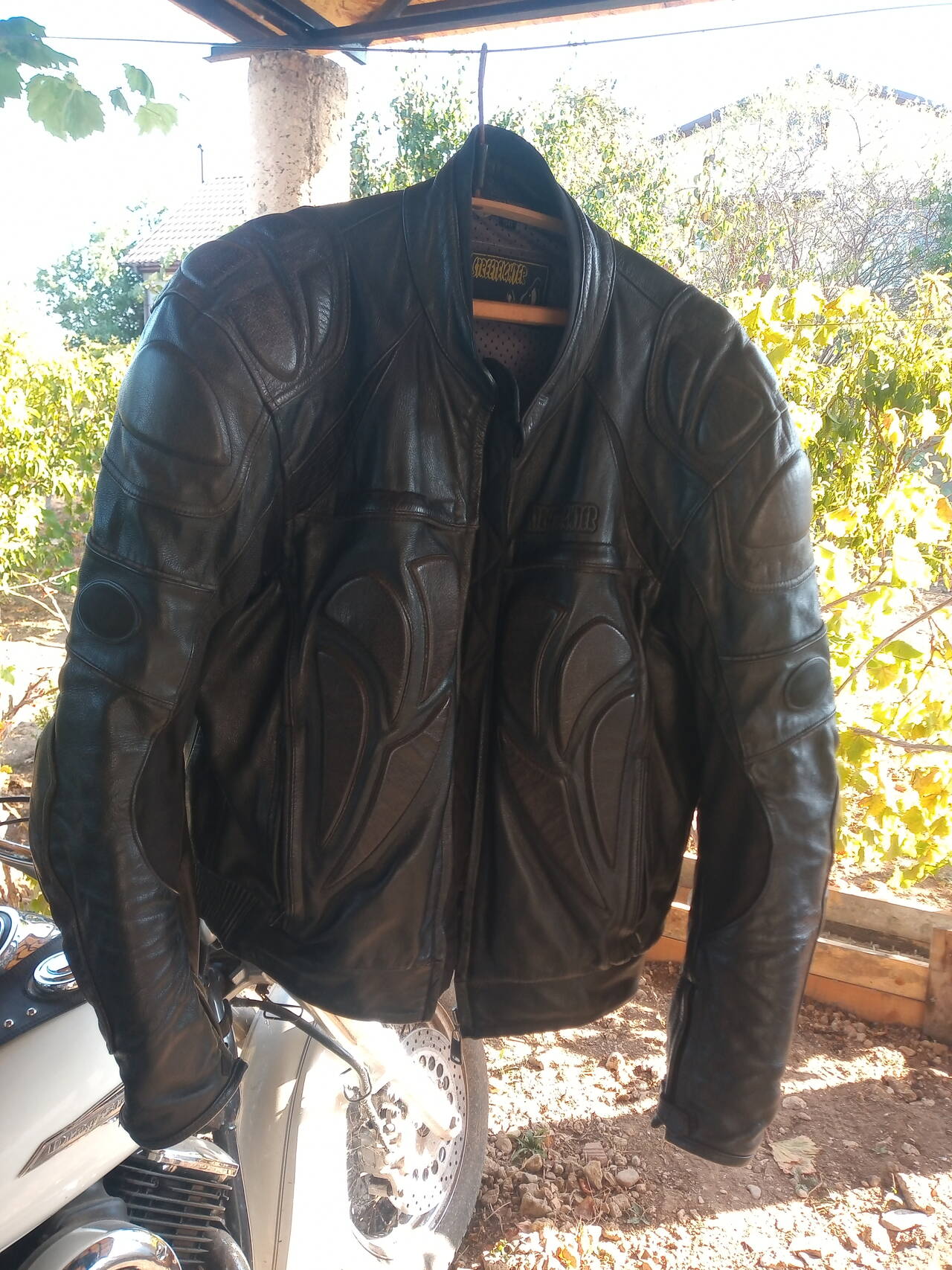 Редкая мотокуртка