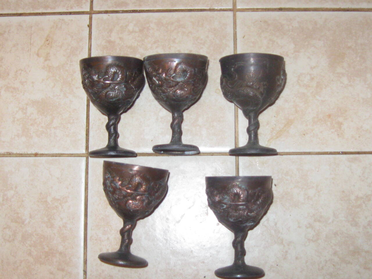 Рюмки бронзовые с драконом в Москве фото 1 Для дома и дачи Москва