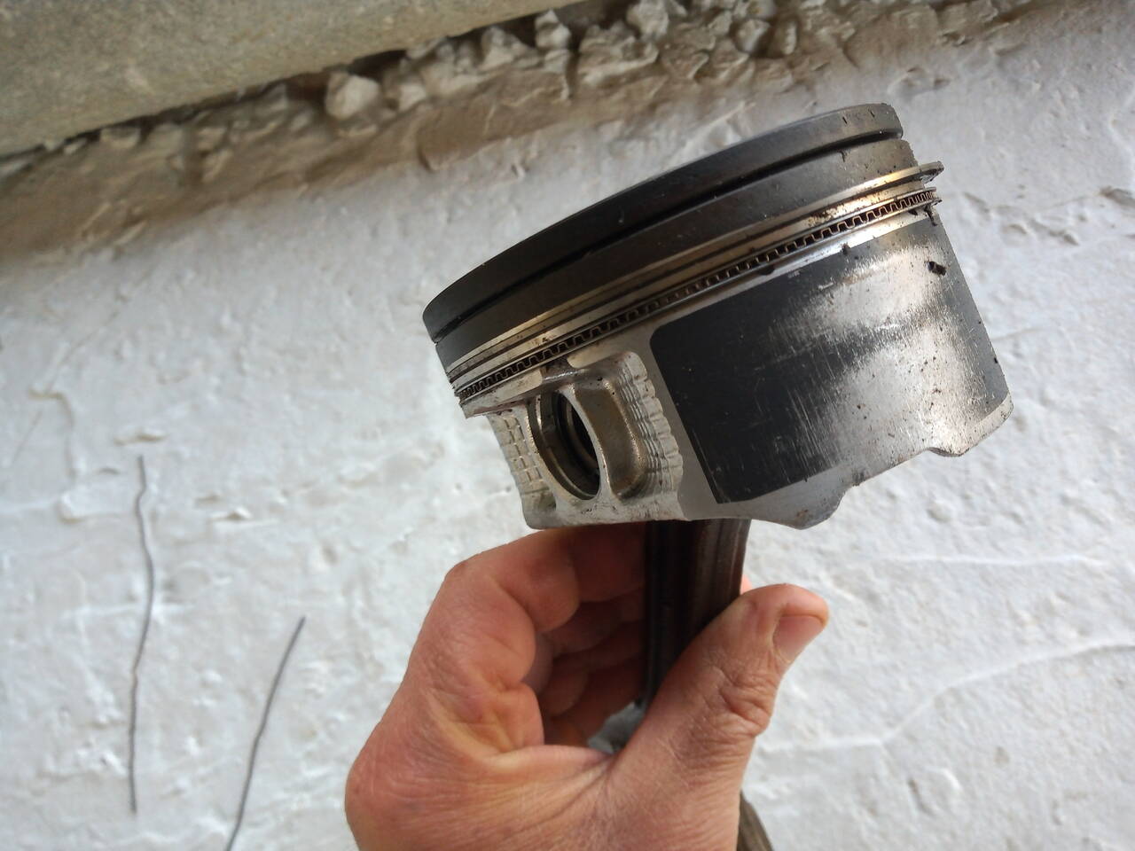 Шатун и поршень