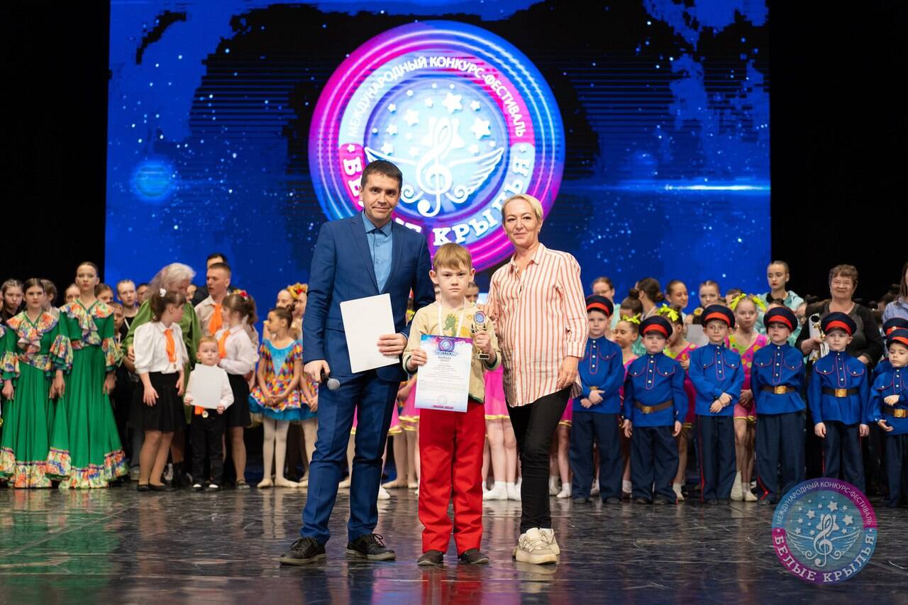 Обучение фланкировке. Постановка профессиональных хореографических композиций с холодным оружием в Барнауле фото 3 Услуги Барнаул