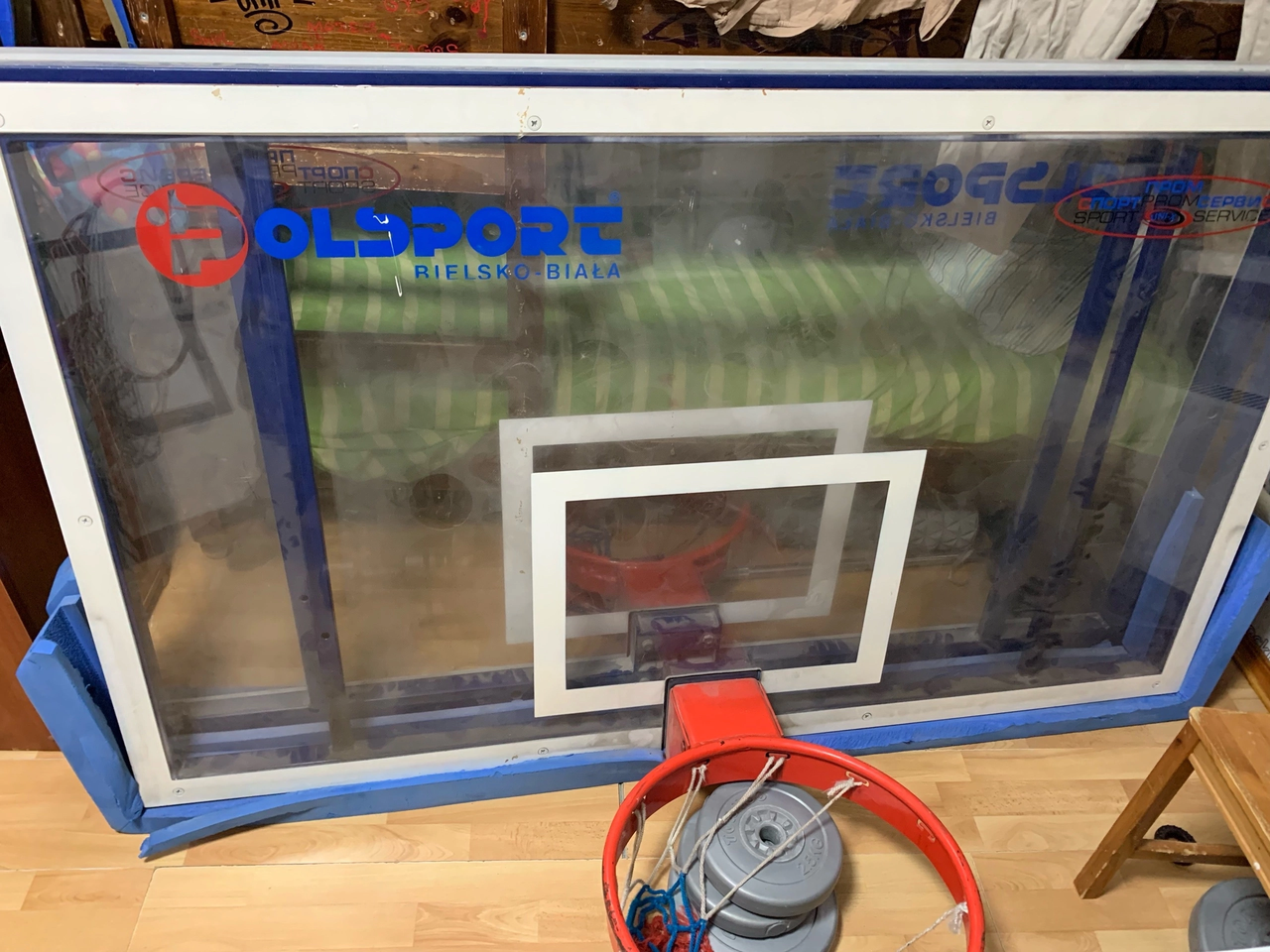 Баскетбольные щиты с кольцом 180 х 105 Баскетбольные щиты с кольцом 180 х 105