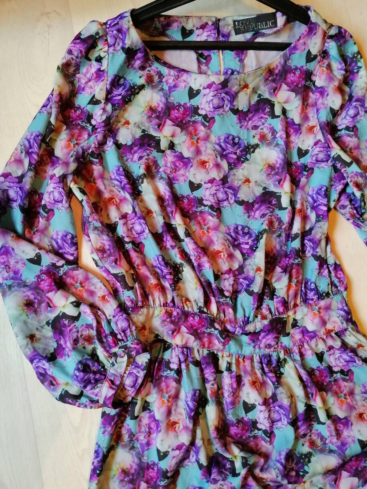 Шикарное длинное платье в цветы. Р 42-44 в Москве фото 3 Личные вещи Москва