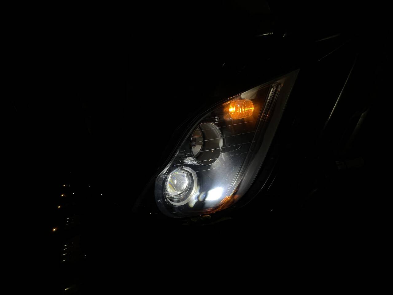 Ремонт фар и оптики любой сложности, установка лин в Санкт-Петербурге фото 7 Услуги Санкт-Петербург