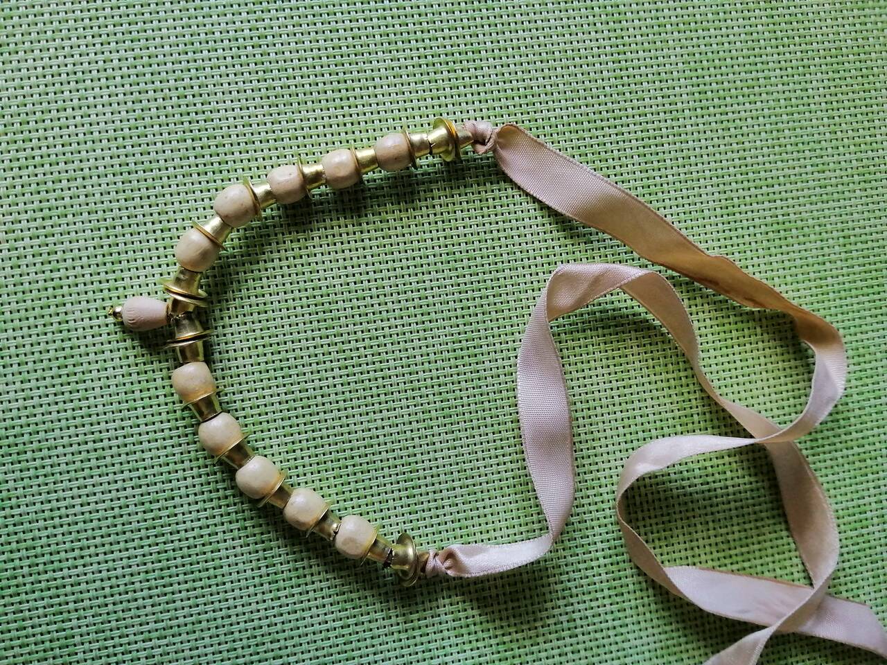 Чокер короткие бусы. Бусики-украшение на шею. Хендмейд. Винтаж. Унисекс в Москве фото 1 Личные вещи Москва Чокер короткие бусы. Бусики-украшение на шею. Хендмейд. Винтаж. Унисекс в Москве фото 1 Личные вещи Москва