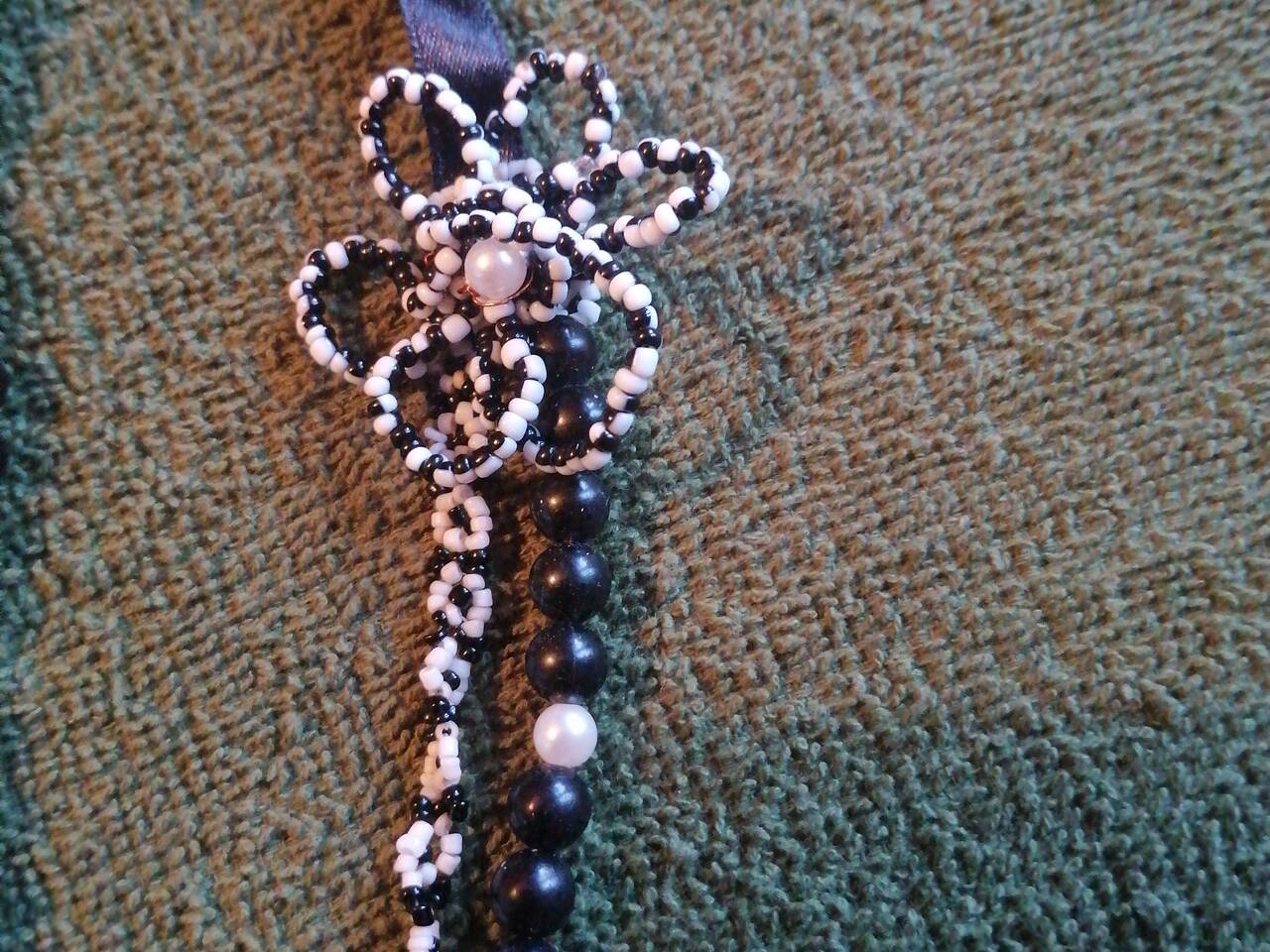 Бусы бусики чокер. Черно белый. Бусины бисер. Винтаж . новый. Хендмейд в Москве фото 3 Личные вещи Москва Бусы бусики чокер. Черно белый. Бусины бисер. Винтаж . новый. Хендмейд в Москве фото 3 Личные вещи Москва