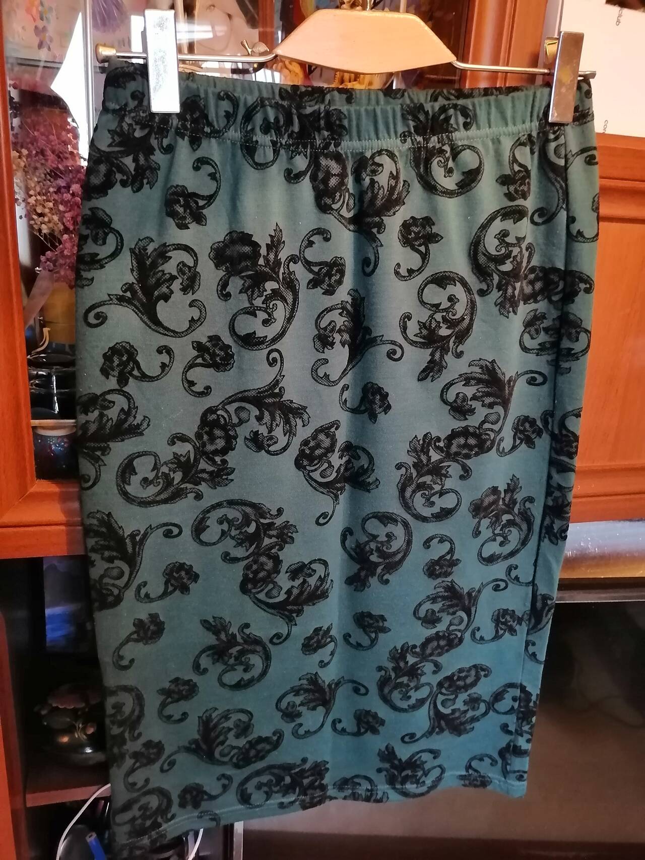 Юбка oodgi трикотаж. До колена . стрейч . узкая. Секси р 46 -48 в Москве фото 1 Личные вещи Москва Юбка oodgi трикотаж. До колена . стрейч . узкая. Секси р 46 -48 в Москве фото 1 Личные вещи Москва