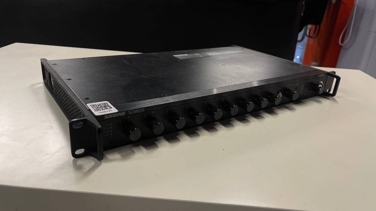 ПРОДАМ Микшер микрофонный  Shure CSM820E DAN