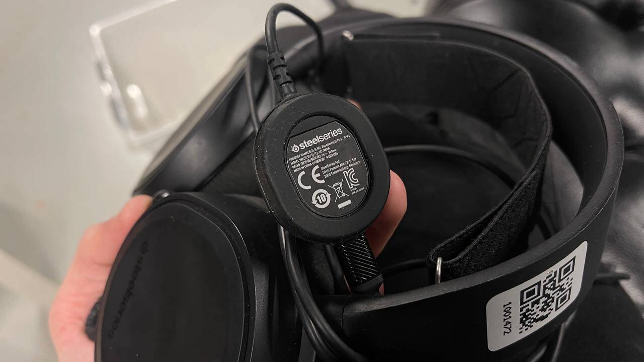 Продам Наушники Steelseries Arctis Chat 5 в Москве фото 4 Бытовая электроника Москва