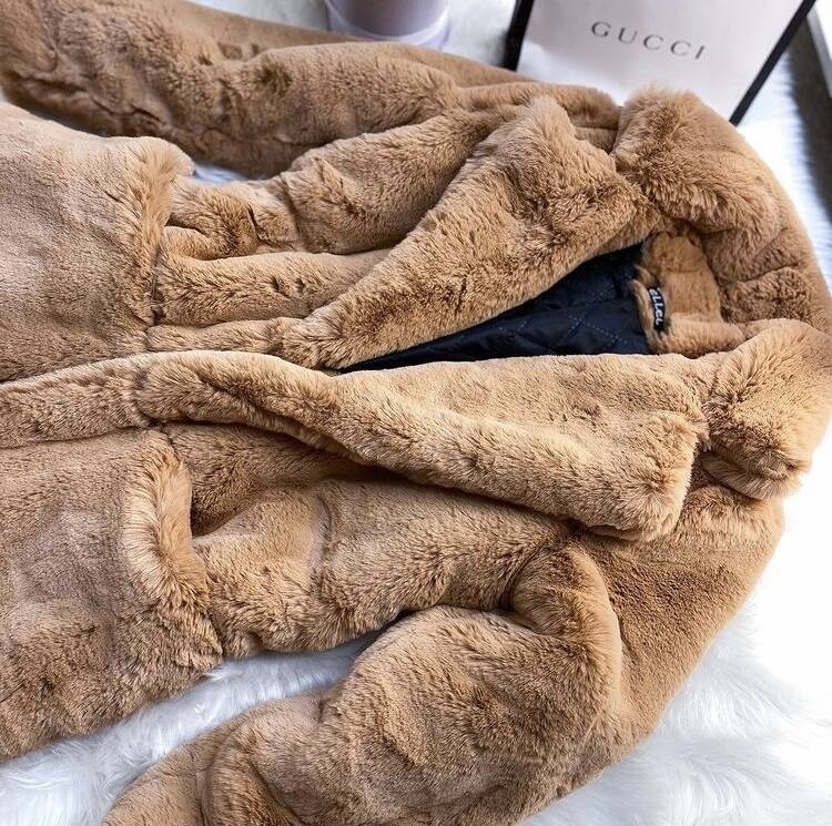 Эко шубка новая с биркой в Волгограде фото 3 Личные вещи Волгоград