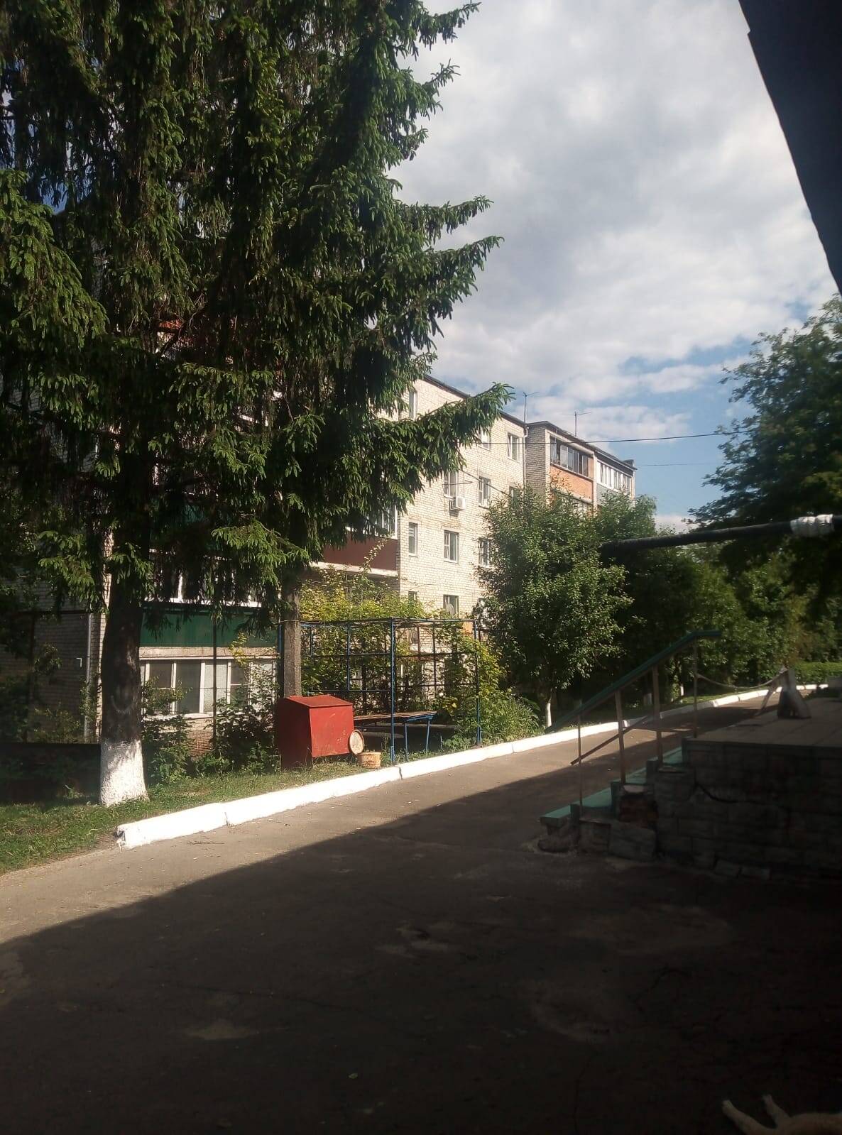 продам 1 комнатную квартиру в центре г.Курска