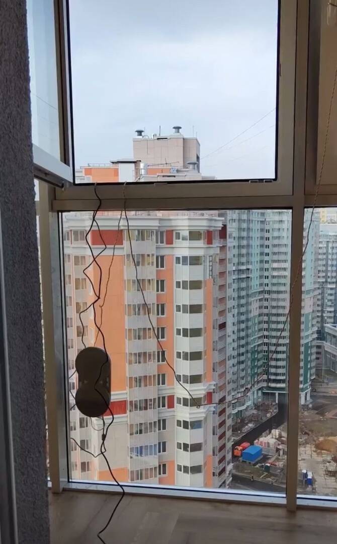 Аренда робот мойщик окон в Ростове-на-Дону фото 6 Услуги Ростов-на-Дону