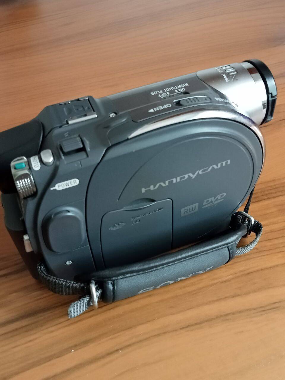 Видеокамера Sony DCR-DVD308E в Ялте фото 1 Бытовая электроника Ялта