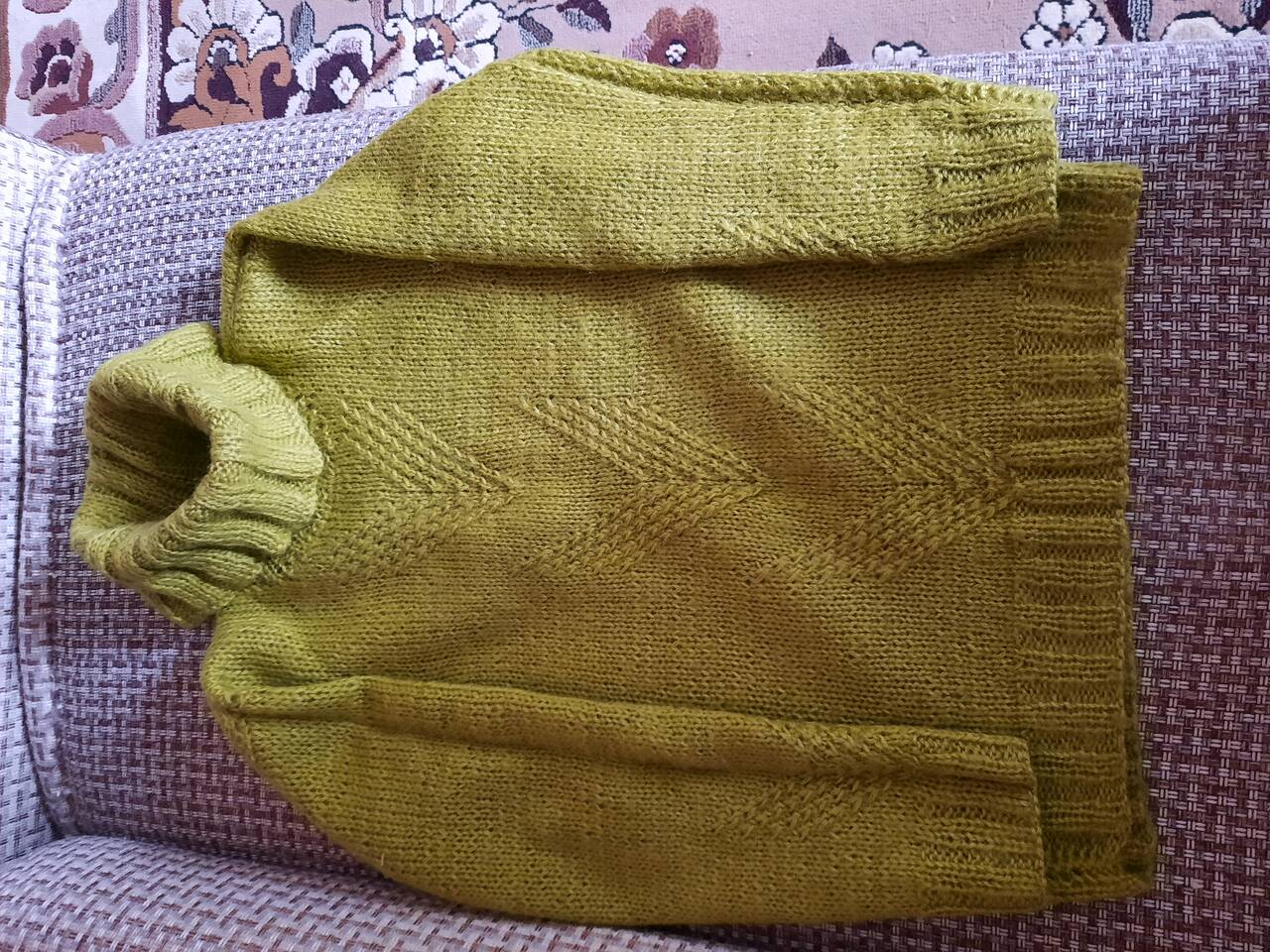 Свитер женский в Нижнем Тагиле фото 2 Личные вещи Нижний Тагил Свитер женский в Нижнем Тагиле фото 2 Личные вещи Нижний Тагил