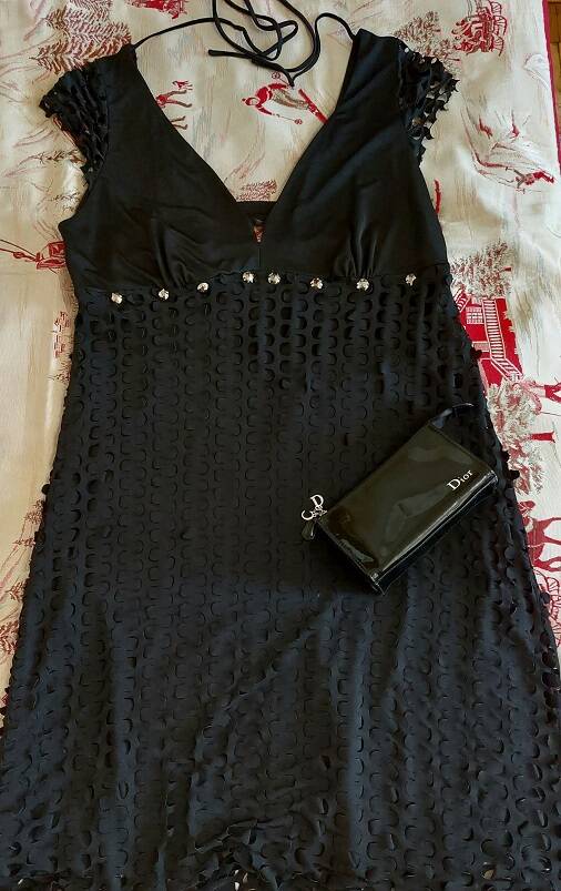 Платье чёрное, необычное с перфорацией . Греция.  в Москве фото 4 Личные вещи Москва