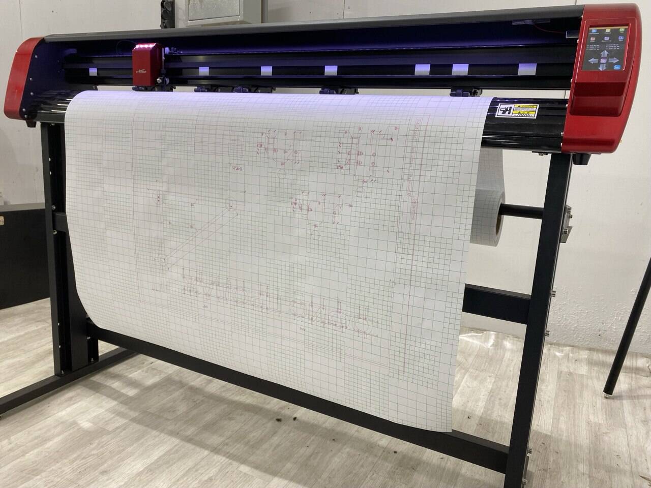 Производство наклеек. в Москве фото 3 Услуги Москва