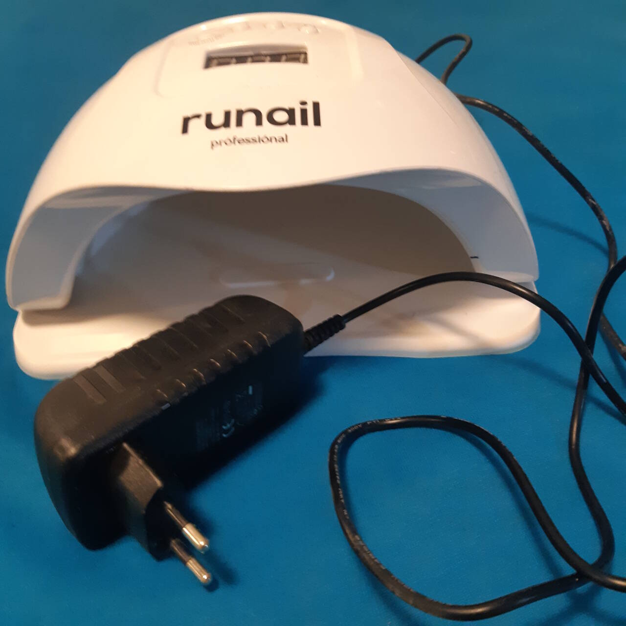 Лампа для маникюра в Москве фото 1 Личные вещи Москва