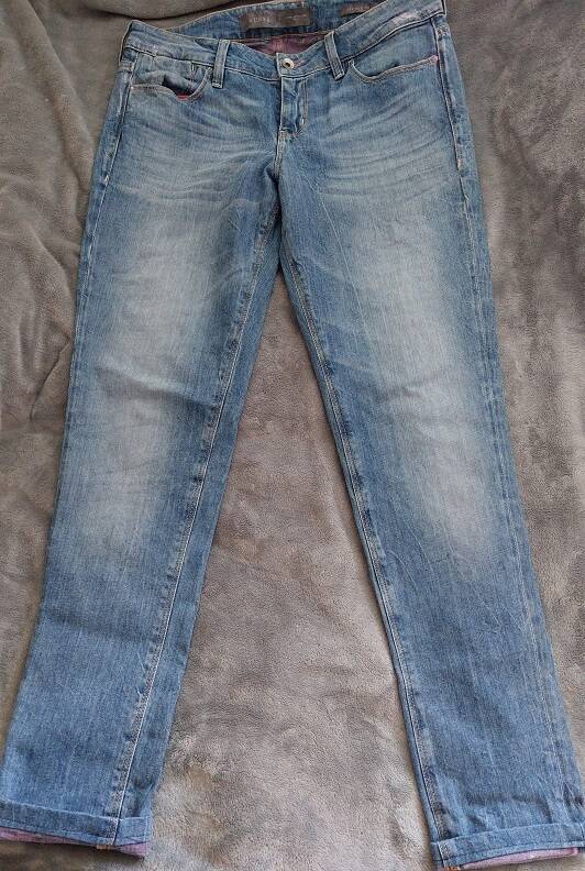 Джинсы женские Guess