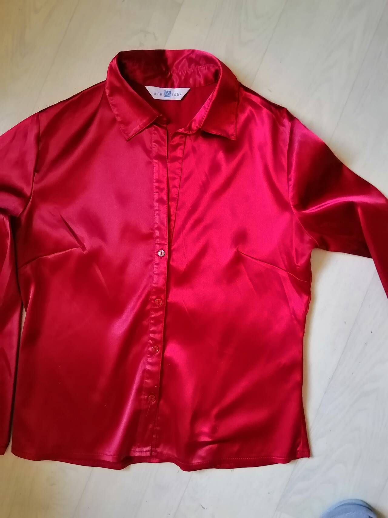 Блуза рубашка красная атласная р 44. New look в Москве фото 2 Личные вещи Москва