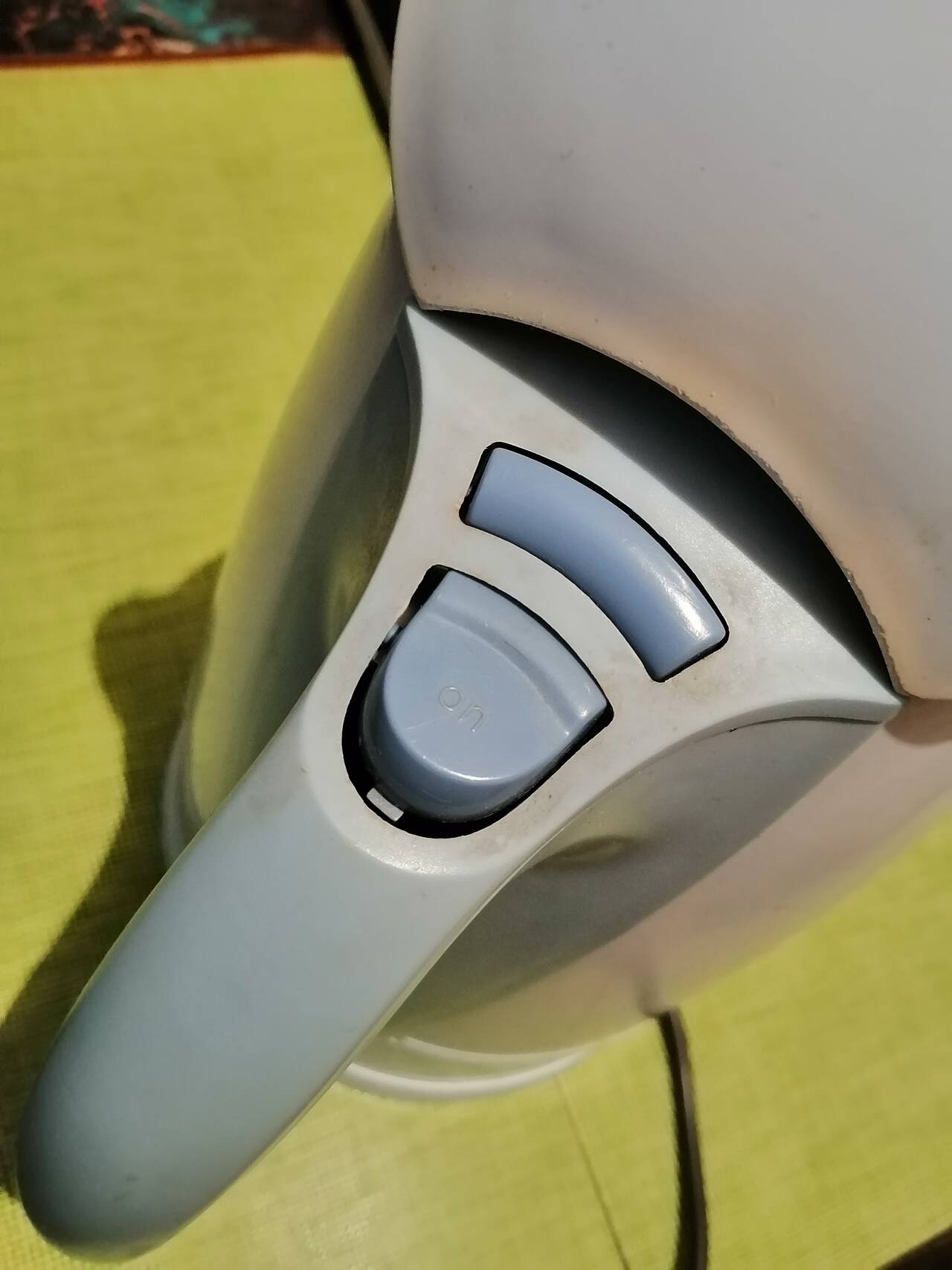 Электрический чайник Braun  на запчасти в Москве фото 2 Бытовая электроника Москва