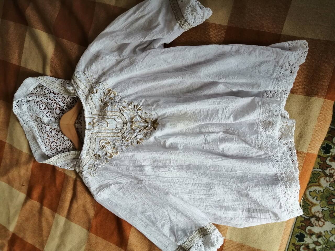 Кофта с капюшоном, белая, кружева с вышивкой, 100 %сaton, 48-50 размер, отличное состояние, 900 руб. в Москве фото 3 Личные вещи Москва