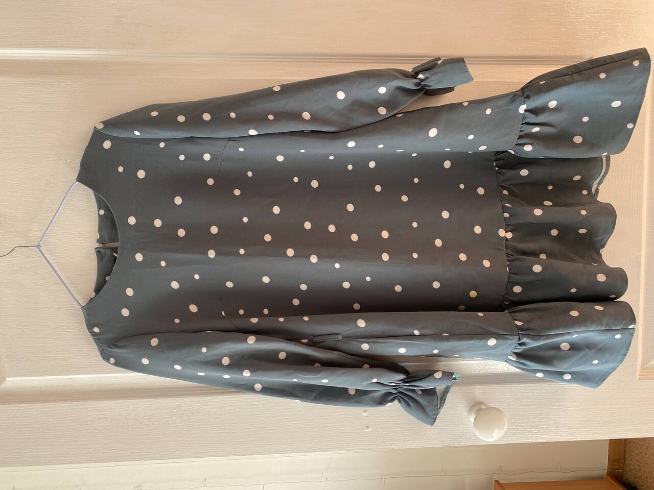 Платье в горошек 42 размер в Нижнем Новгороде фото 2 Личные вещи Нижний Новгород Платье в горошек 42 размер в Нижнем Новгороде фото 2 Личные вещи Нижний Новгород