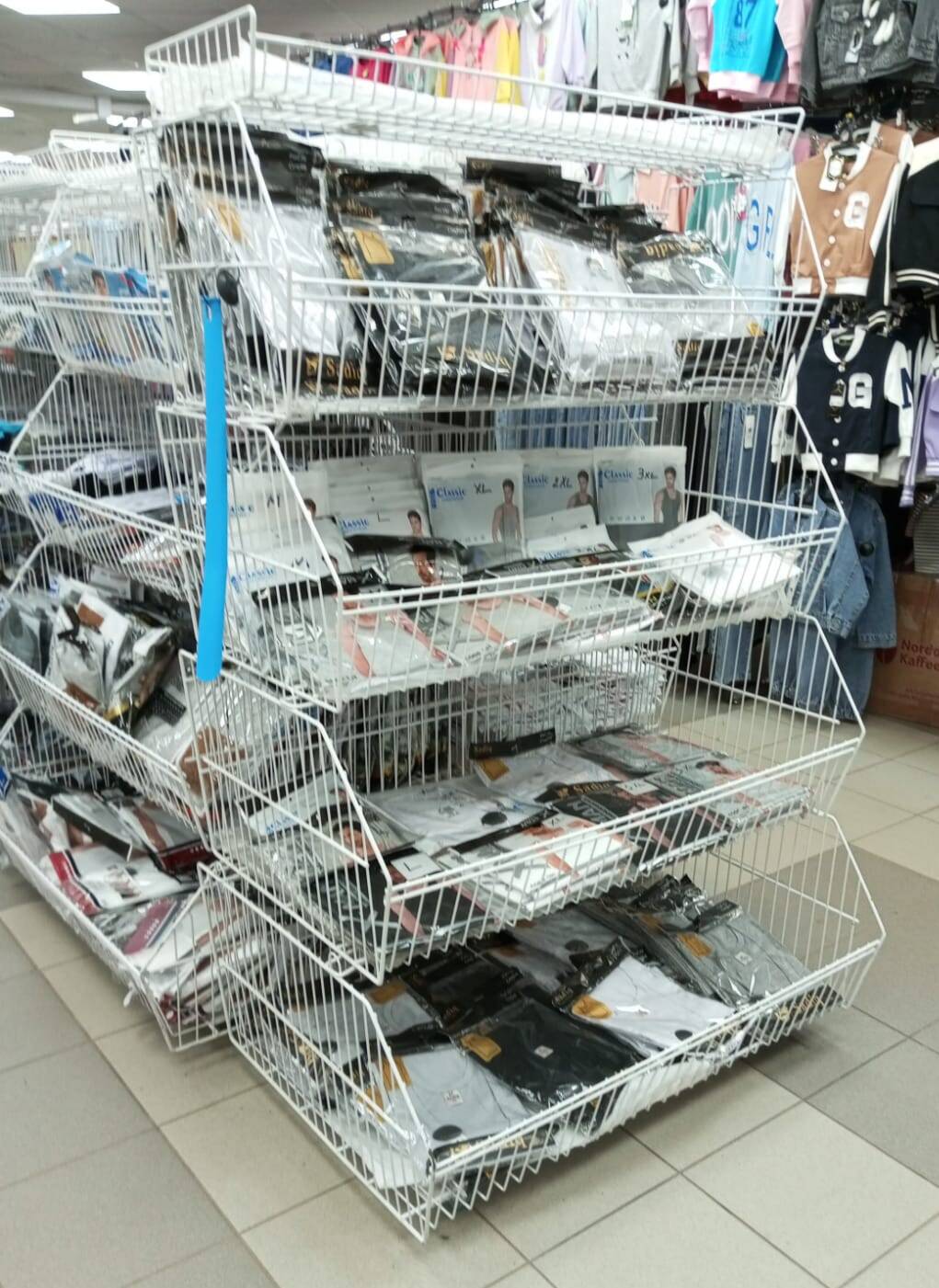 Сетчатый стеллаж-контейнер «Горка» на колесах, бу в Дмитрове фото 3 Для дома и дачи Дмитров