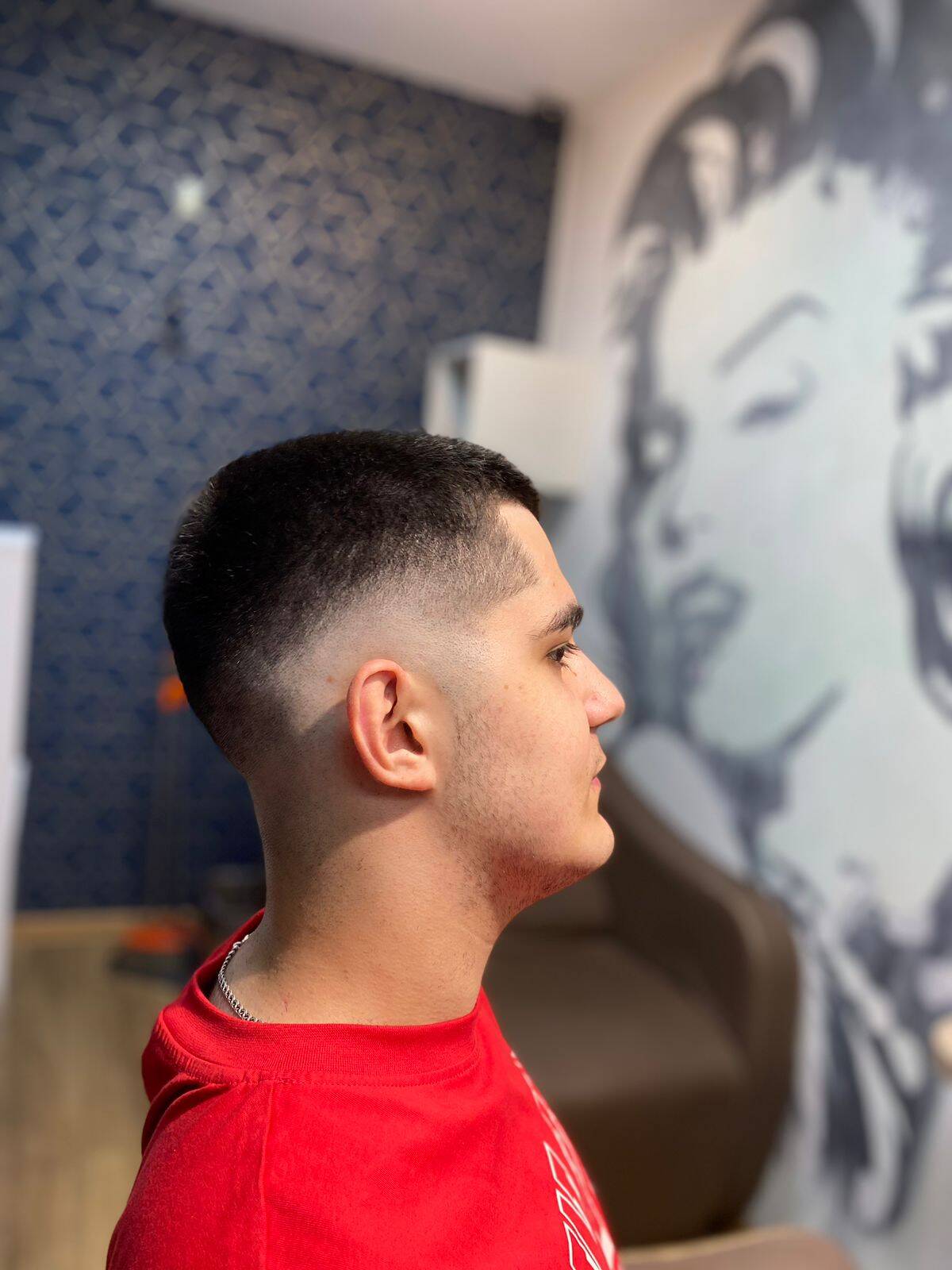 Мужчины для стрижки бесплатно в Москве фото 3 Услуги Москва