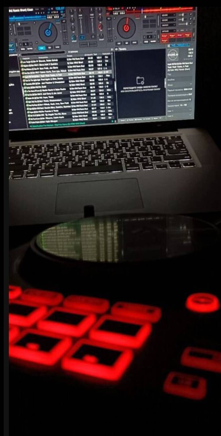 DJ контроллер Numark MixTrack Pro FX в Подольске фото 2 Увлечения и отдых Подольск DJ контроллер Numark MixTrack Pro FX в Подольске фото 2 Увлечения и отдых Подольск