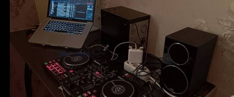 DJ контроллер Numark MixTrack Pro FX в Подольске фото 3 Увлечения и отдых Подольск DJ контроллер Numark MixTrack Pro FX в Подольске фото 3 Увлечения и отдых Подольск
