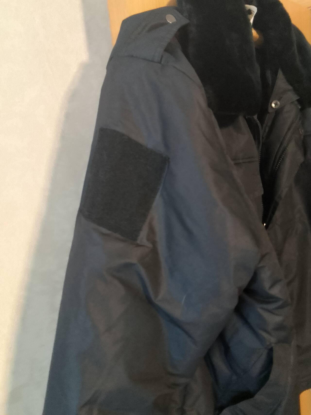 Куртка форменная охрана в Звенигороде фото 2 Личные вещи Звенигород