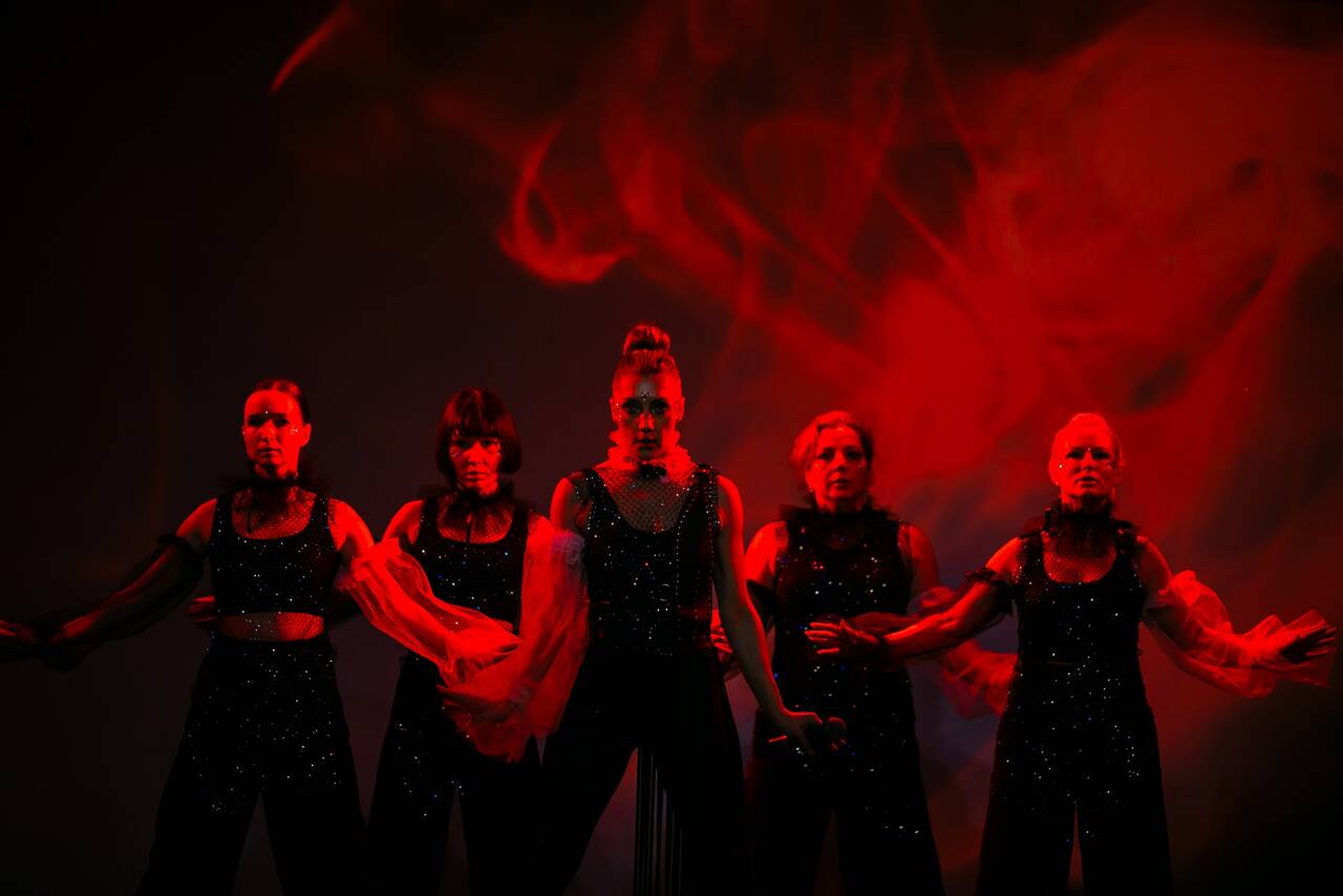 Эстрадный танец для взрослых Эстрадный танец для взрослых