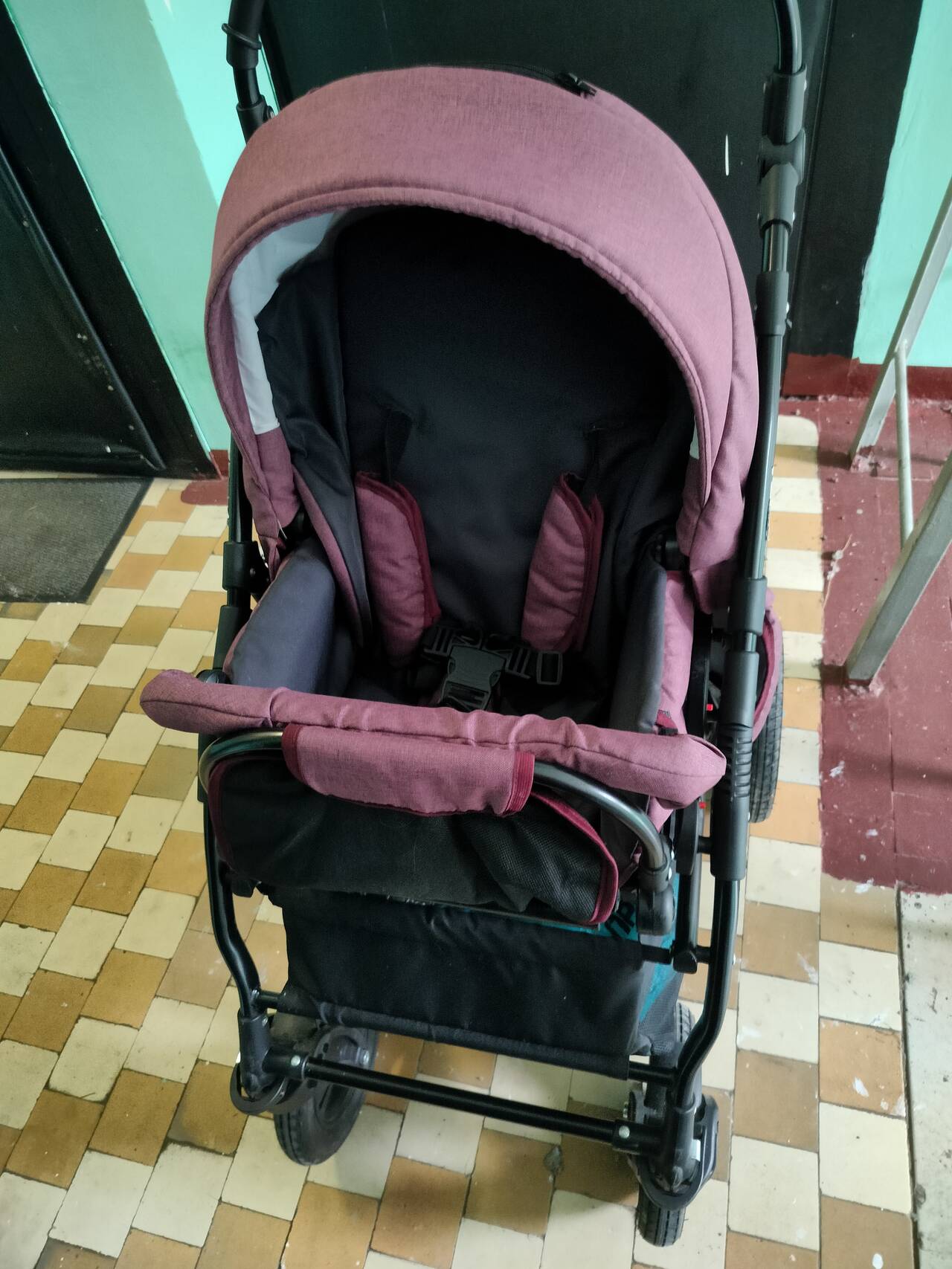  Коляска 2 в 1 в Москве фото 2 Личные вещи Москва