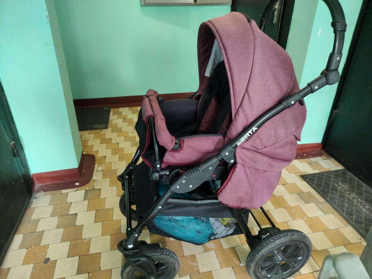  Коляска 2 в 1 в Москве фото 4 Личные вещи Москва