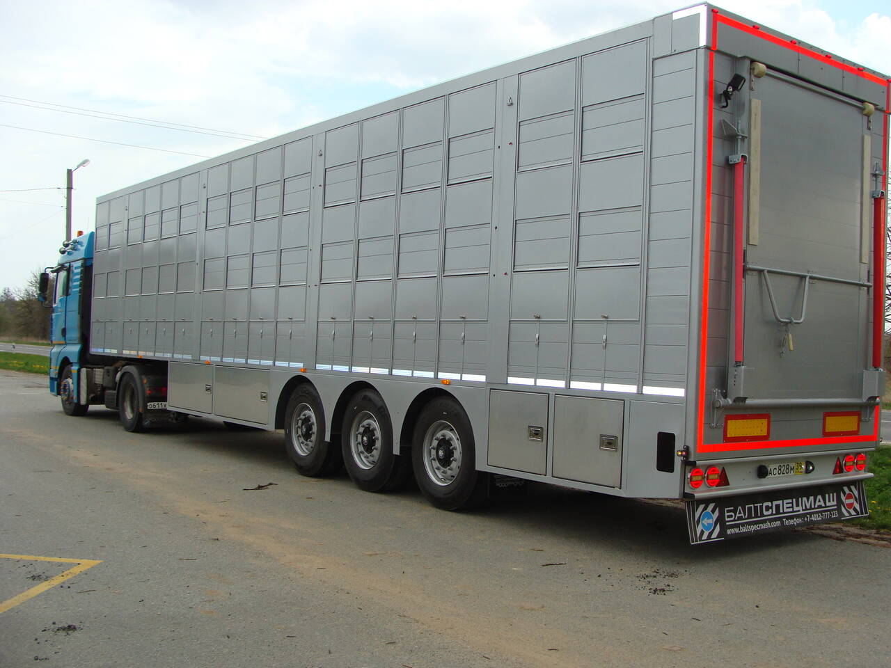 Полуприцеп скотовоз в Калининграде фото 2 Транспорт Калининград