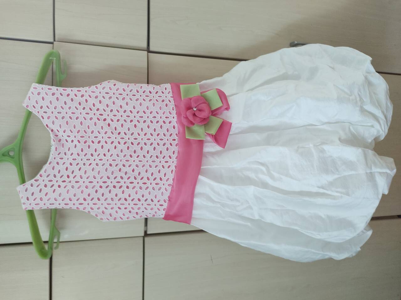 Платье для девочки нарядное