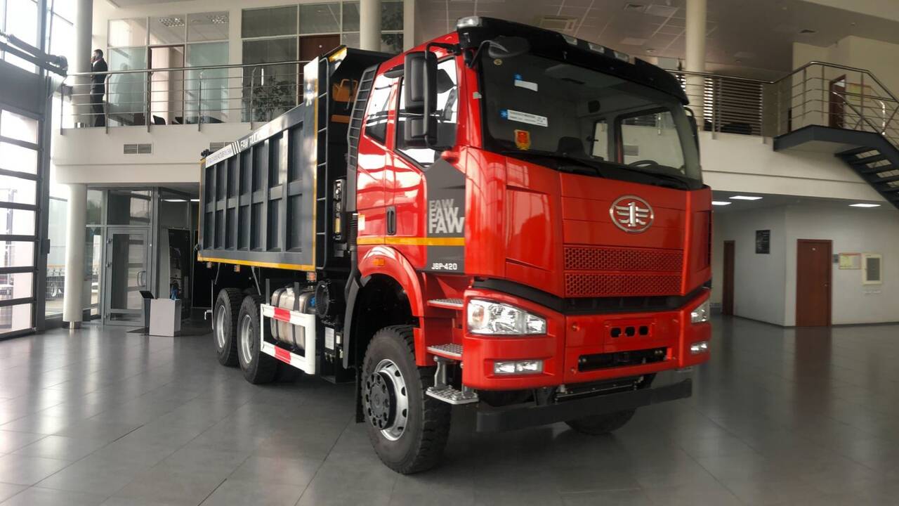 Самосвал FAW 6x6 (CA3250P66K24L1TE5-420 л.с.)