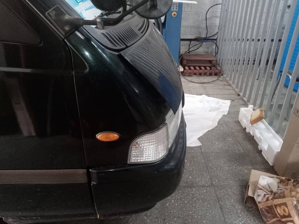 Продается SsangYong Istana 2.9 MT, битый. в Иркутске фото 2 Транспорт Иркутск