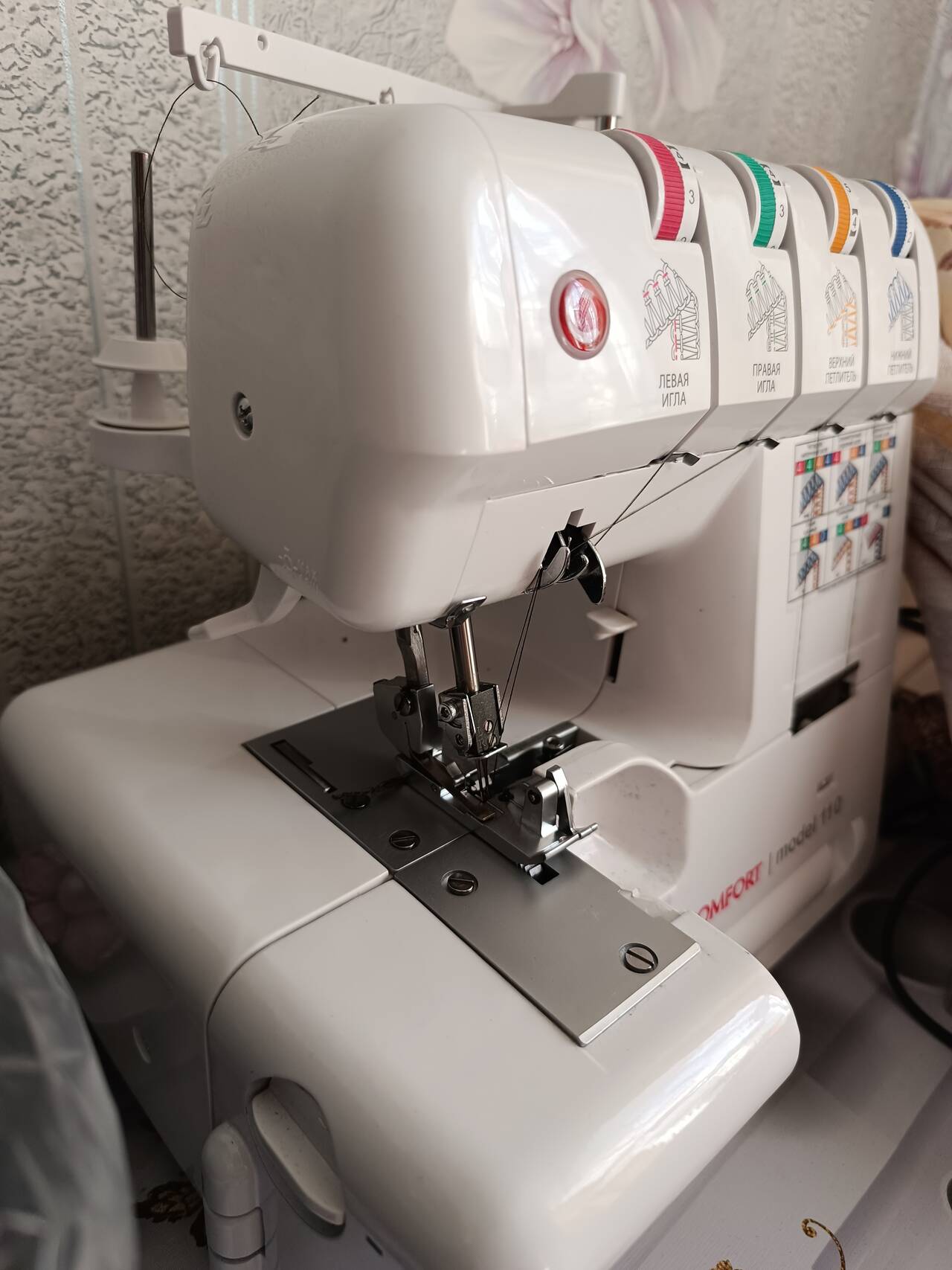 Бытовой оверлок в Томске фото 2 Бытовая электроника Томск Бытовой оверлок в Томске фото 2 Бытовая электроника Томск