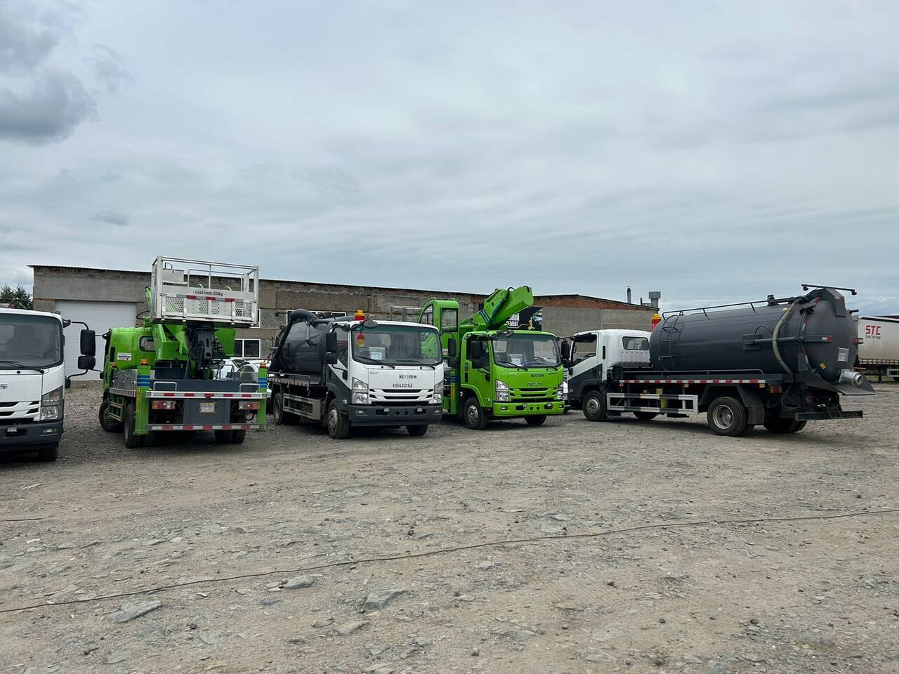 Новые ISUZU ELF 190л.с. илосос ассенизатор в Челябинске фото 7 Транспорт Челябинск