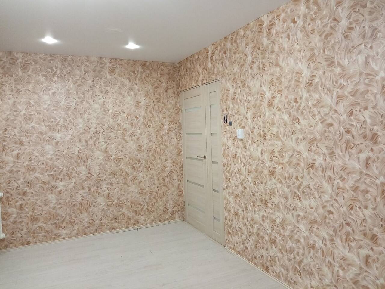 Поклейка обоев покраска кухни комнаты коридора  во Владимире фото 5 Услуги Владимир